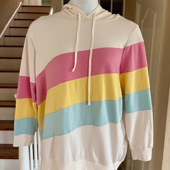 Torrid Lightweight French Terry Colorblock Pullover Sweatshirt Hoodie 3 3X - Picture 1 of 4